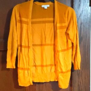 🌼4/$20🌼Golden Yellow Button up Cardigan